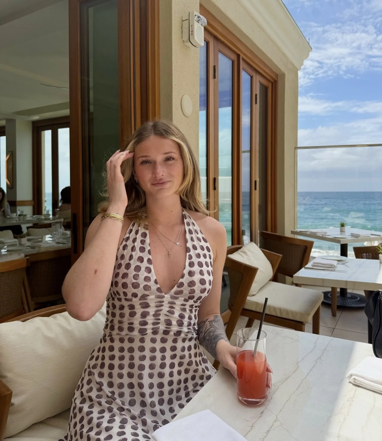 Thick American slut Ashlyn image 19