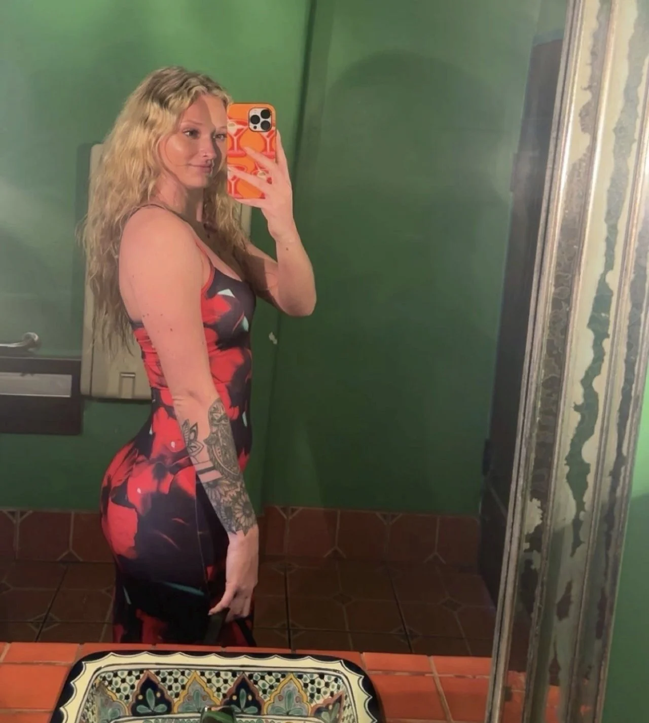 Thick American slut Ashlyn image 34