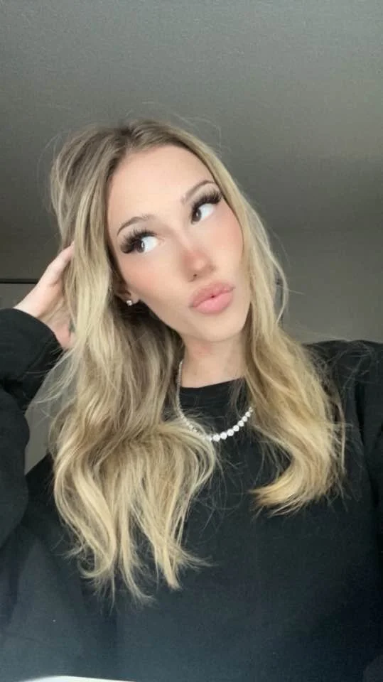 Everyone’s favorite stripper turned slut Liz is already a webslut. Whose slut is next? image 12