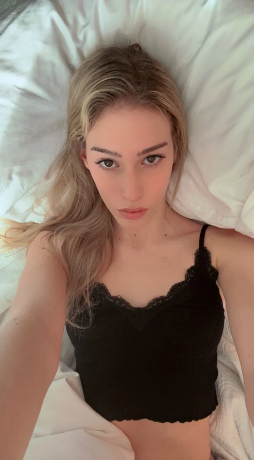 Everyone’s favorite stripper turned slut Liz is already a webslut. Whose slut is next? image 35