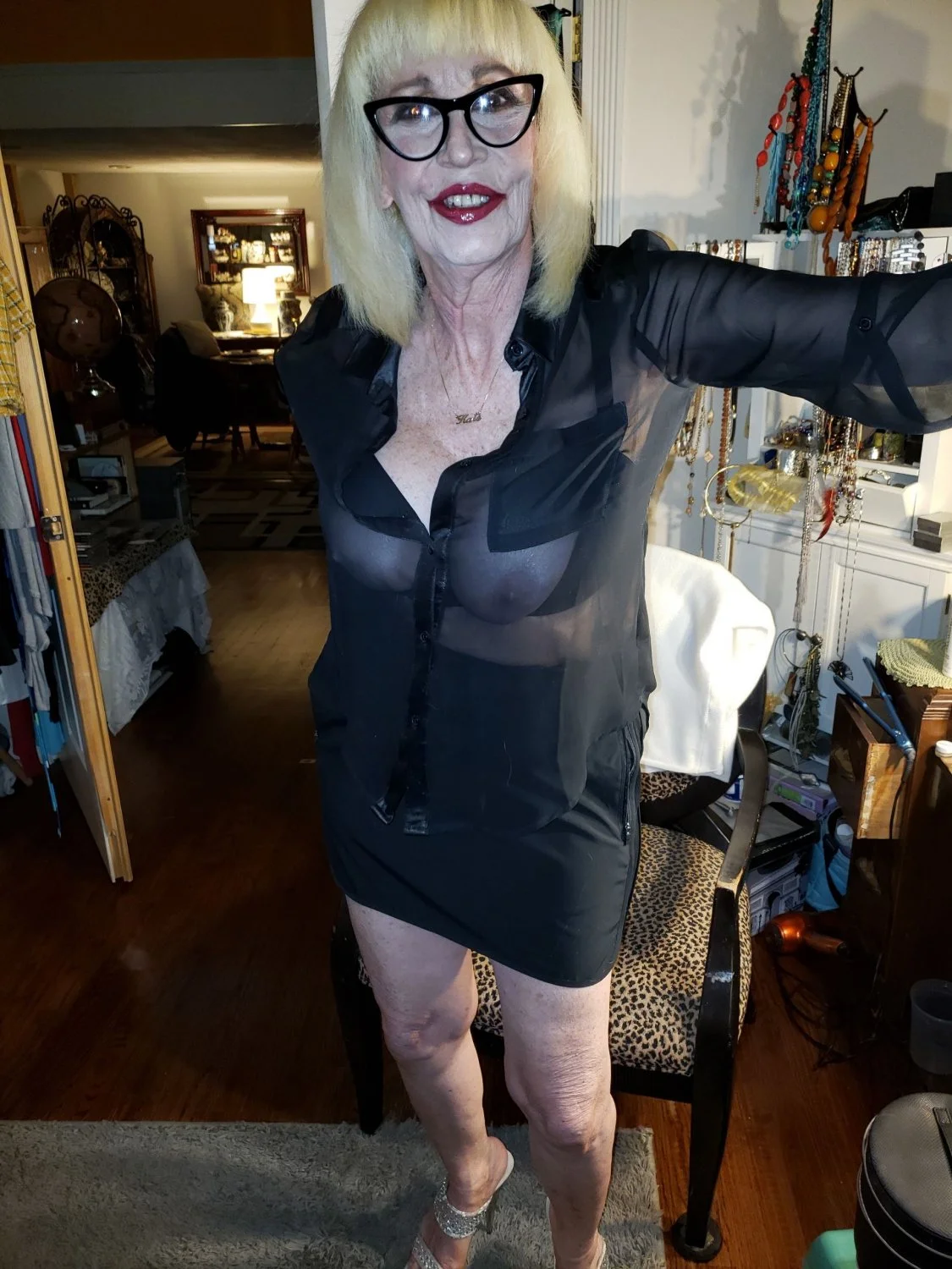 Mature Slut Wife Monika image 12