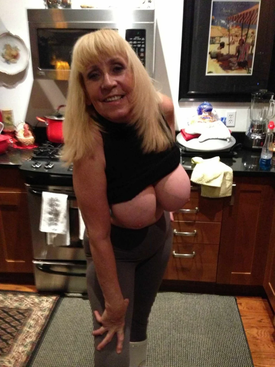 Mature Slut Wife Monika image 20