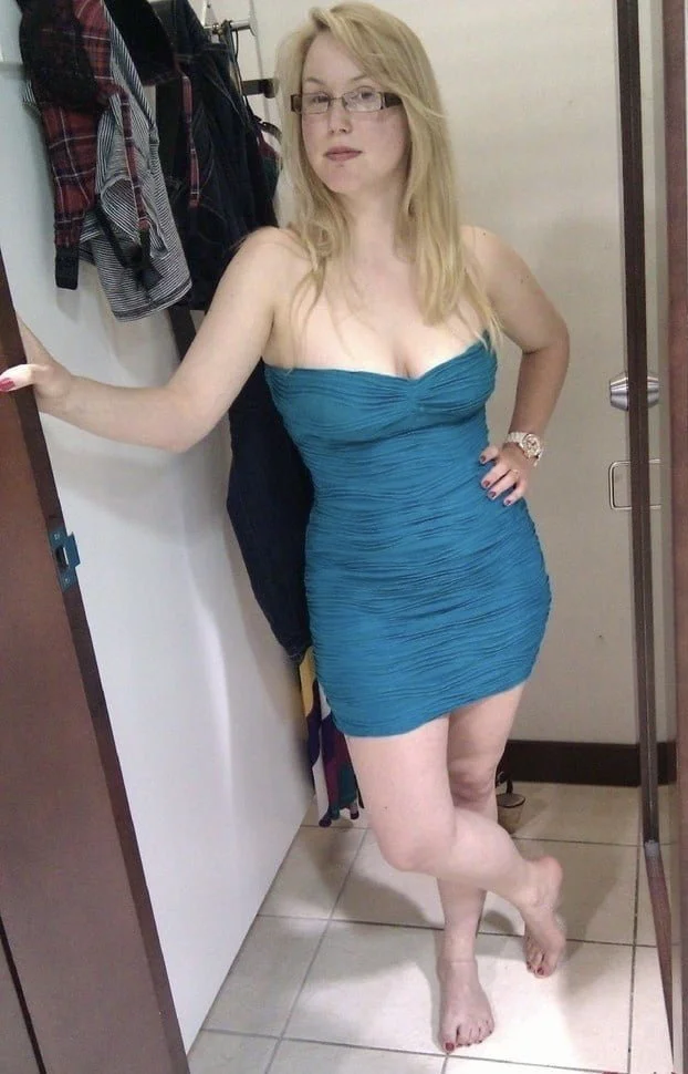 Canadian slut Vanessa submitted image 12