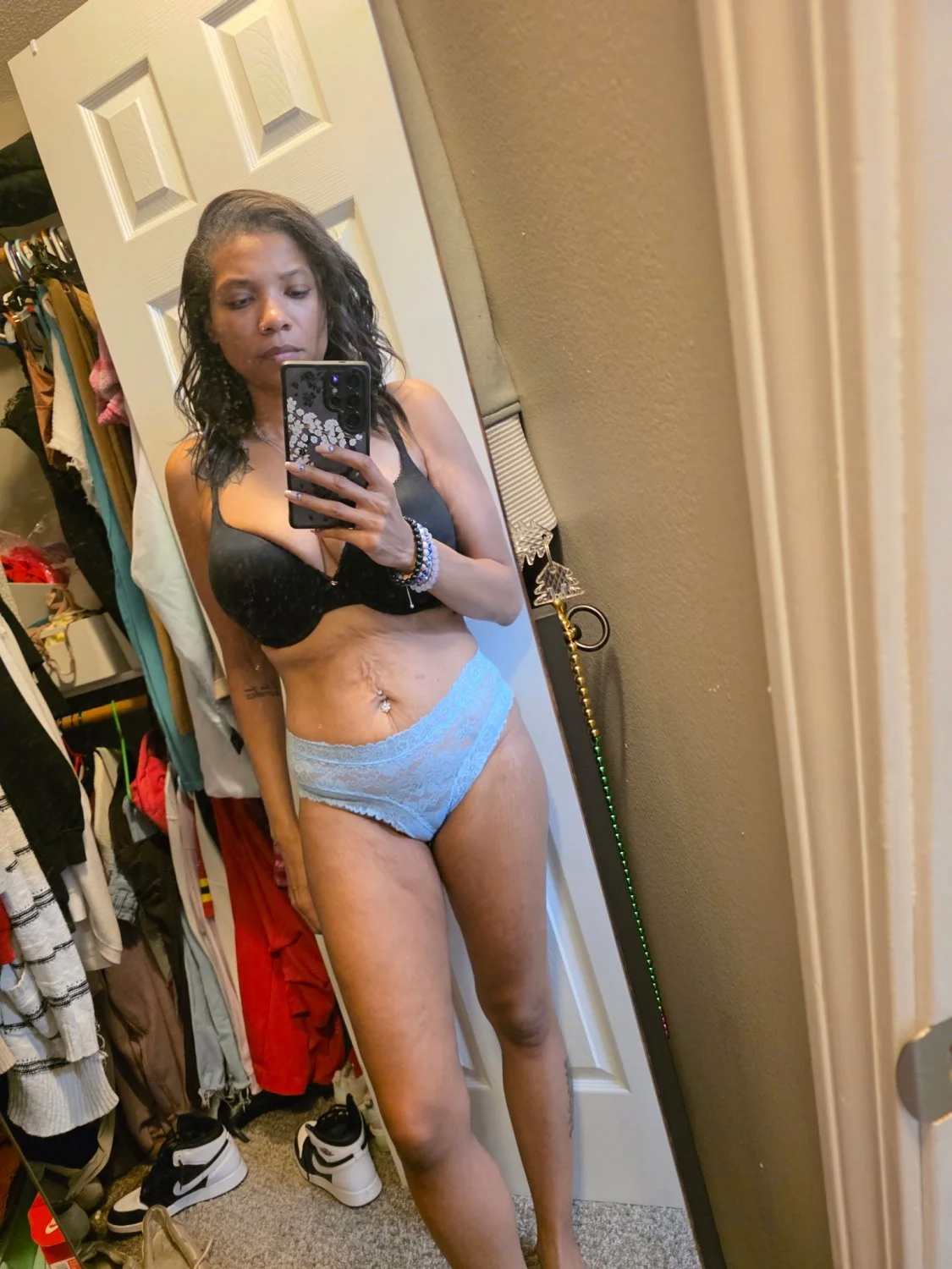 Sexy big titty milf image 3