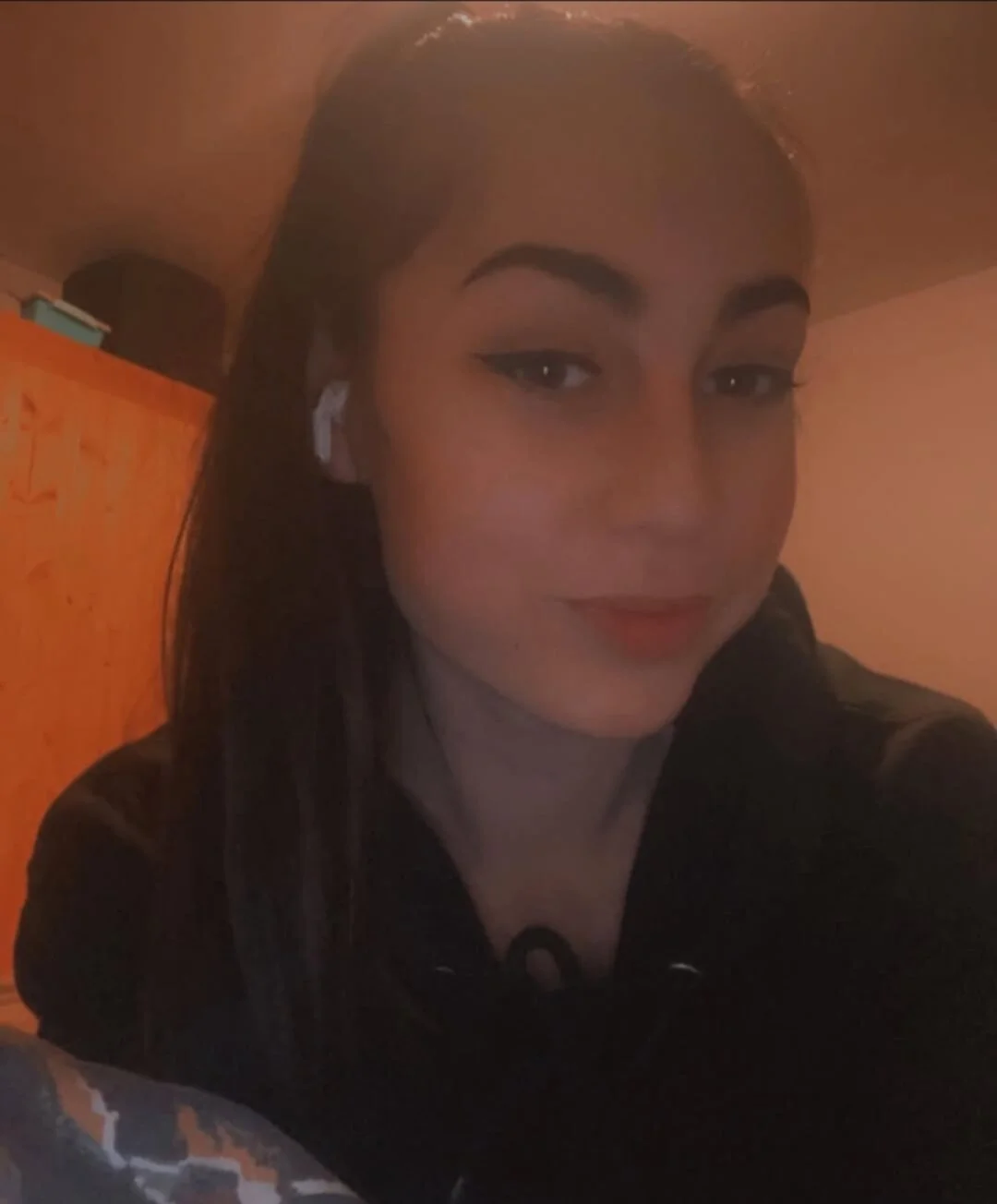 Canadian Slut Shayanne image 2