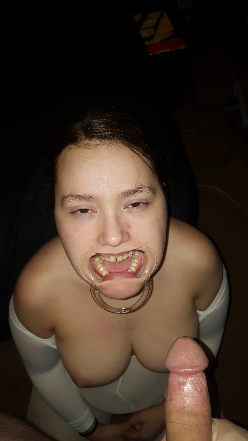 Mouth Spreader Facefuck image 5