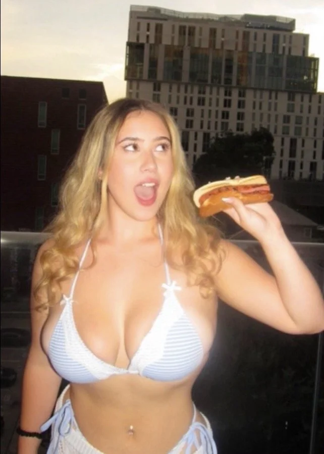 Busty 4th of July slut image 1