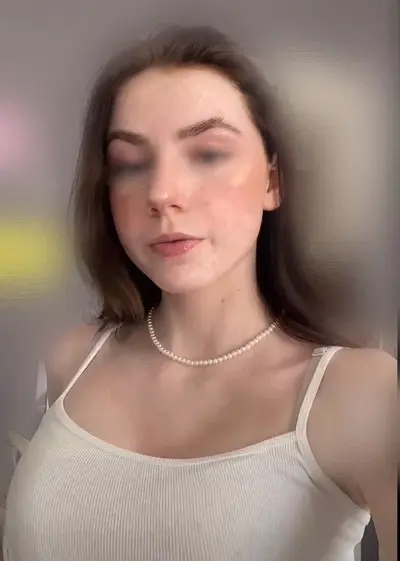 Everyday 1 Pic of my gf - DAY 16 cover image