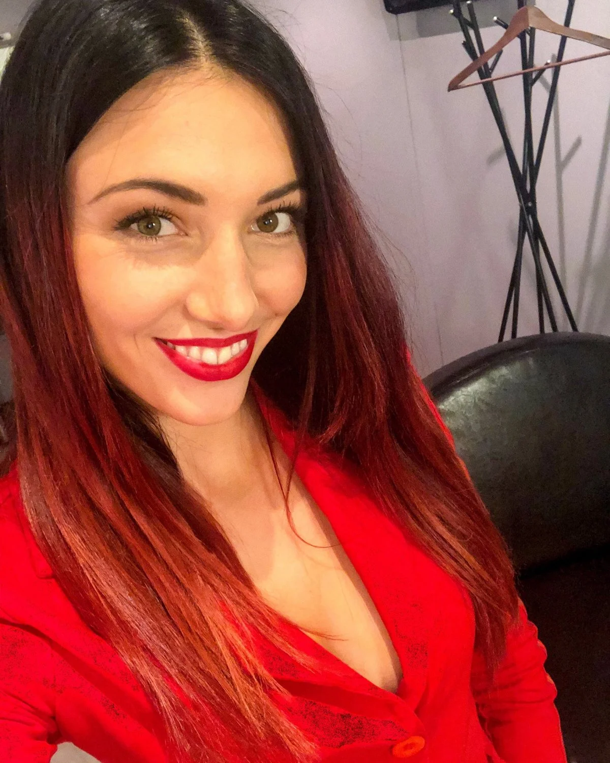 cumtribute her image 9