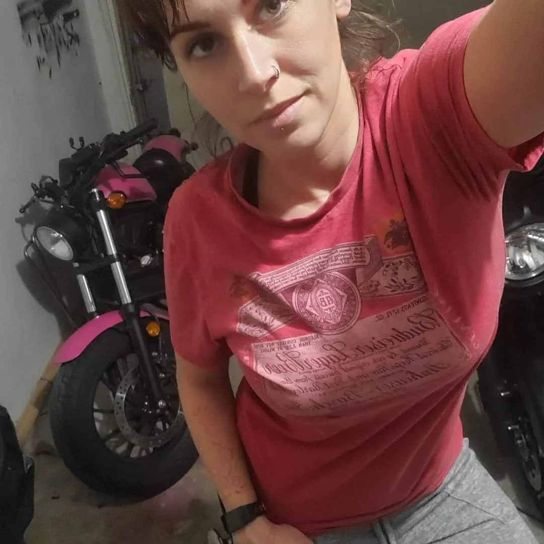 Shannon T the Sexy Canadian Slut showing off image 13