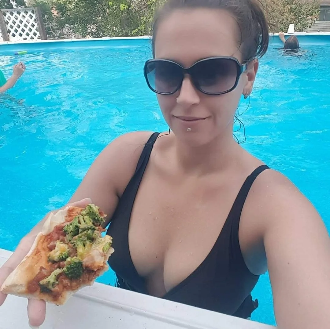 Shannon T the Sexy Canadian Slut showing off image 15