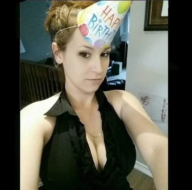 Shannon T the Sexy Canadian Slut showing off image 8