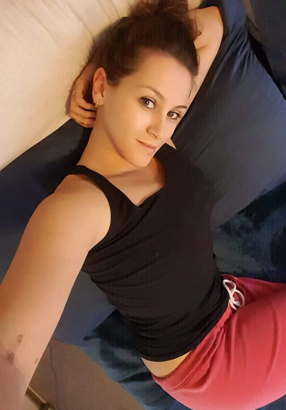 Shannon T the Sexy Canadian Slut showing off image 9