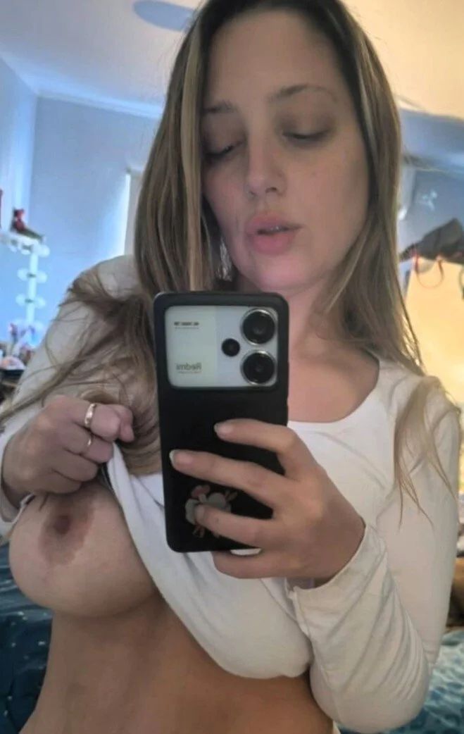 Luciana Argentina rubia hermosa sexy con ricas tetas deliciosa culona nudes image 2