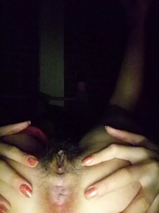 Skinny shows what her boyfriend eats image 3