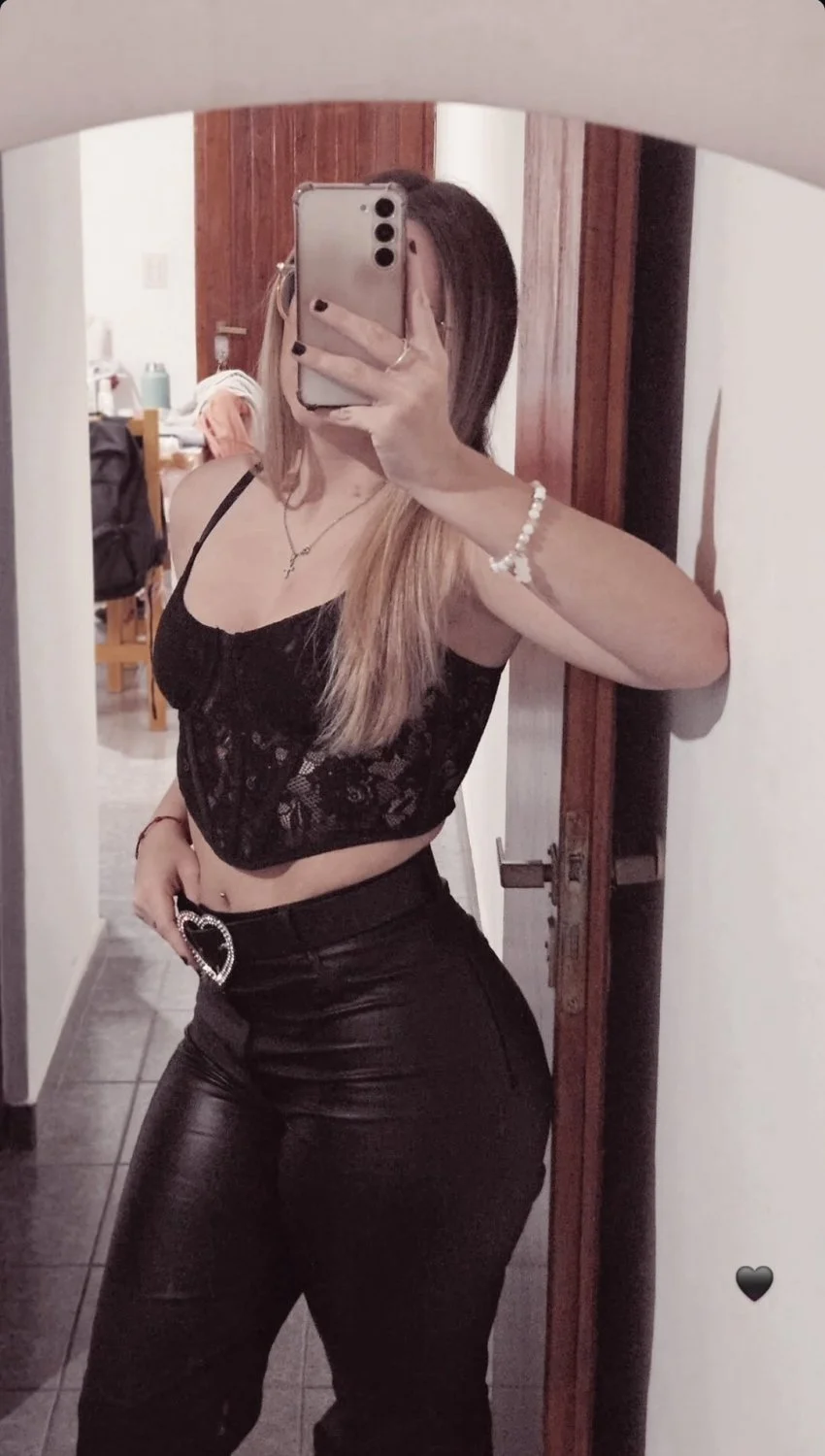 Argentina fitnnes rubia hermosa de instagram sexy Culona con tanga rica nudes image 4