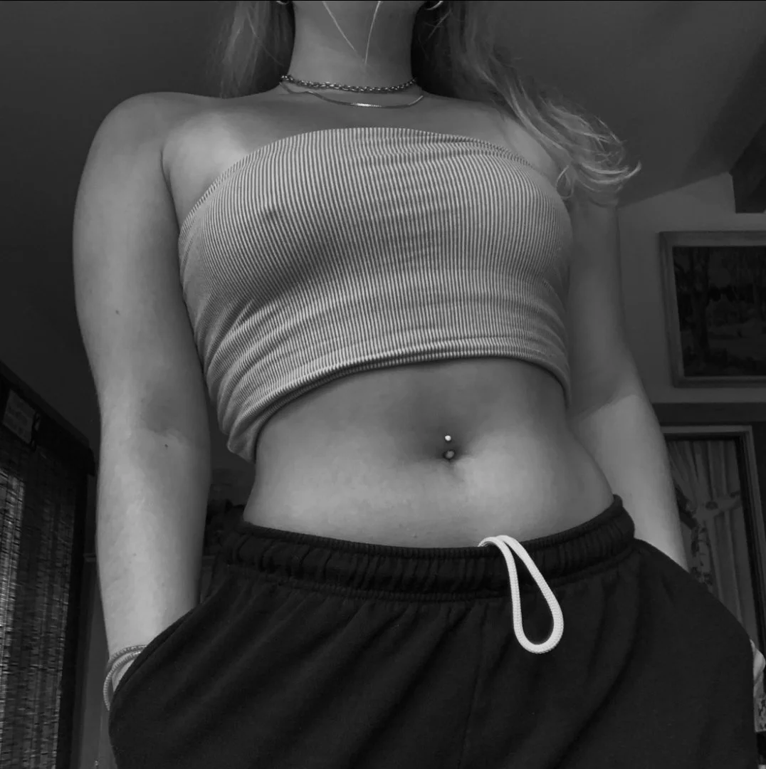 Leaked Sexy teen slut Emma shows off sexy petite body and phat ass image 21