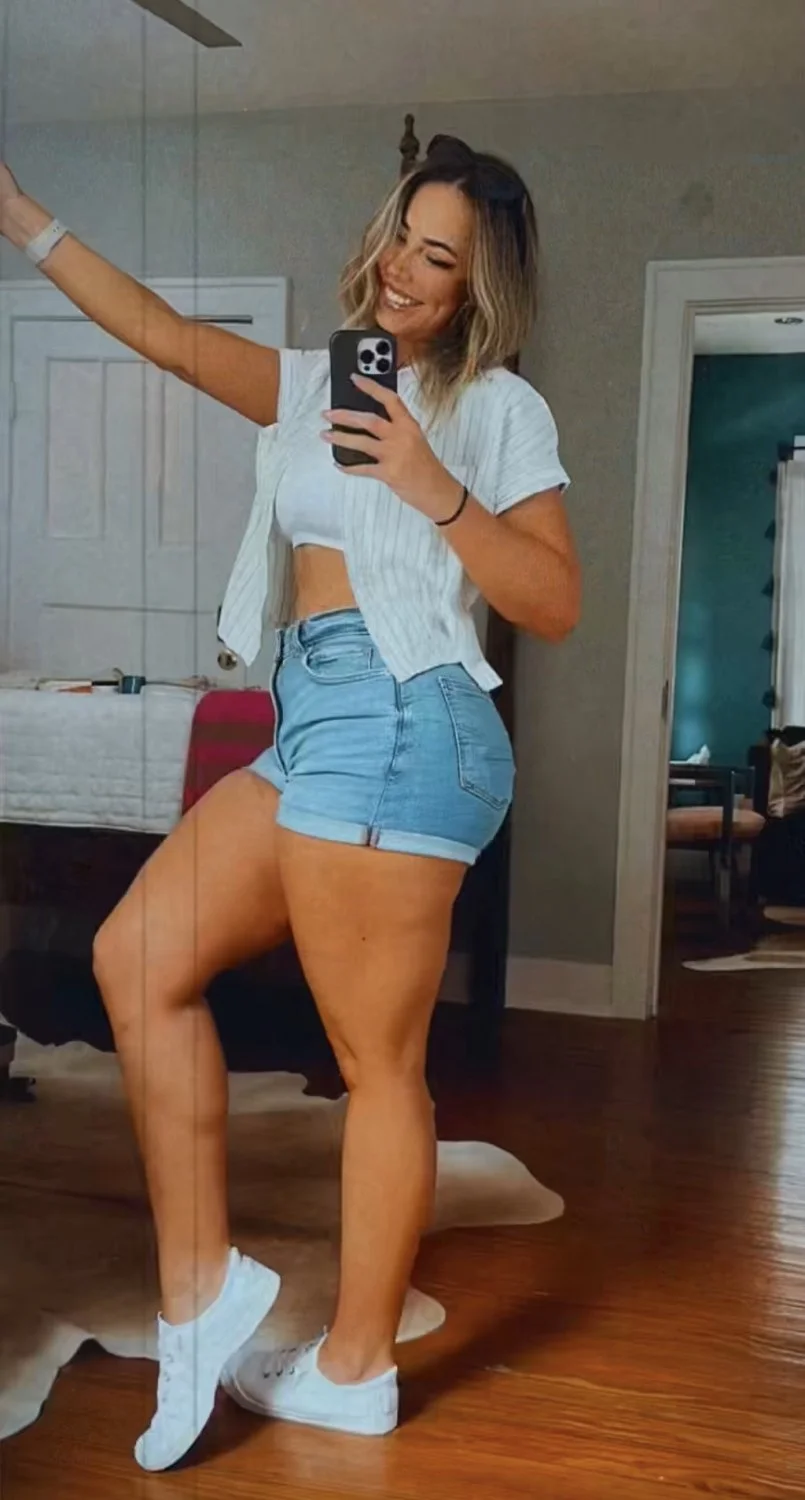 Texas milf Robyn Fields image 12