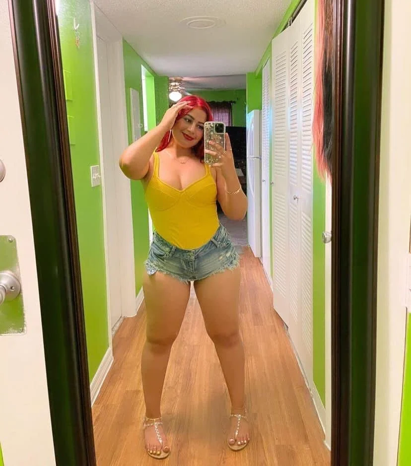 Latina milf image 5