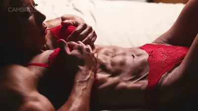 3UN1C3 0H - Lingerie muscle cover image