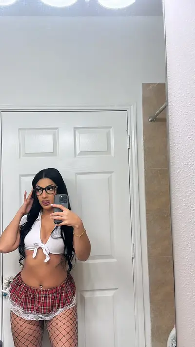 Pretty thick Latina babe cover image