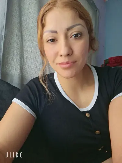 deliciosa putita nalgona 🤤 cover image