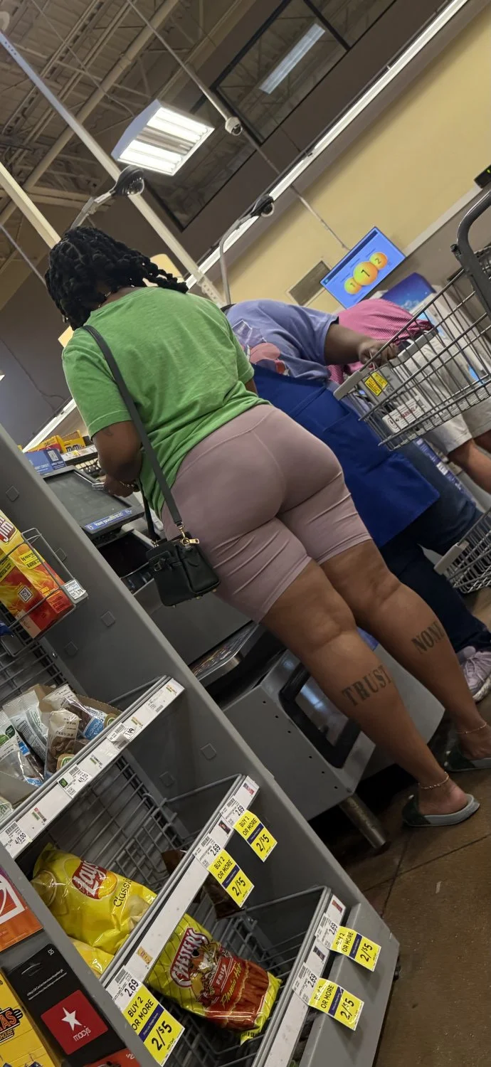 Trust none booty image 2