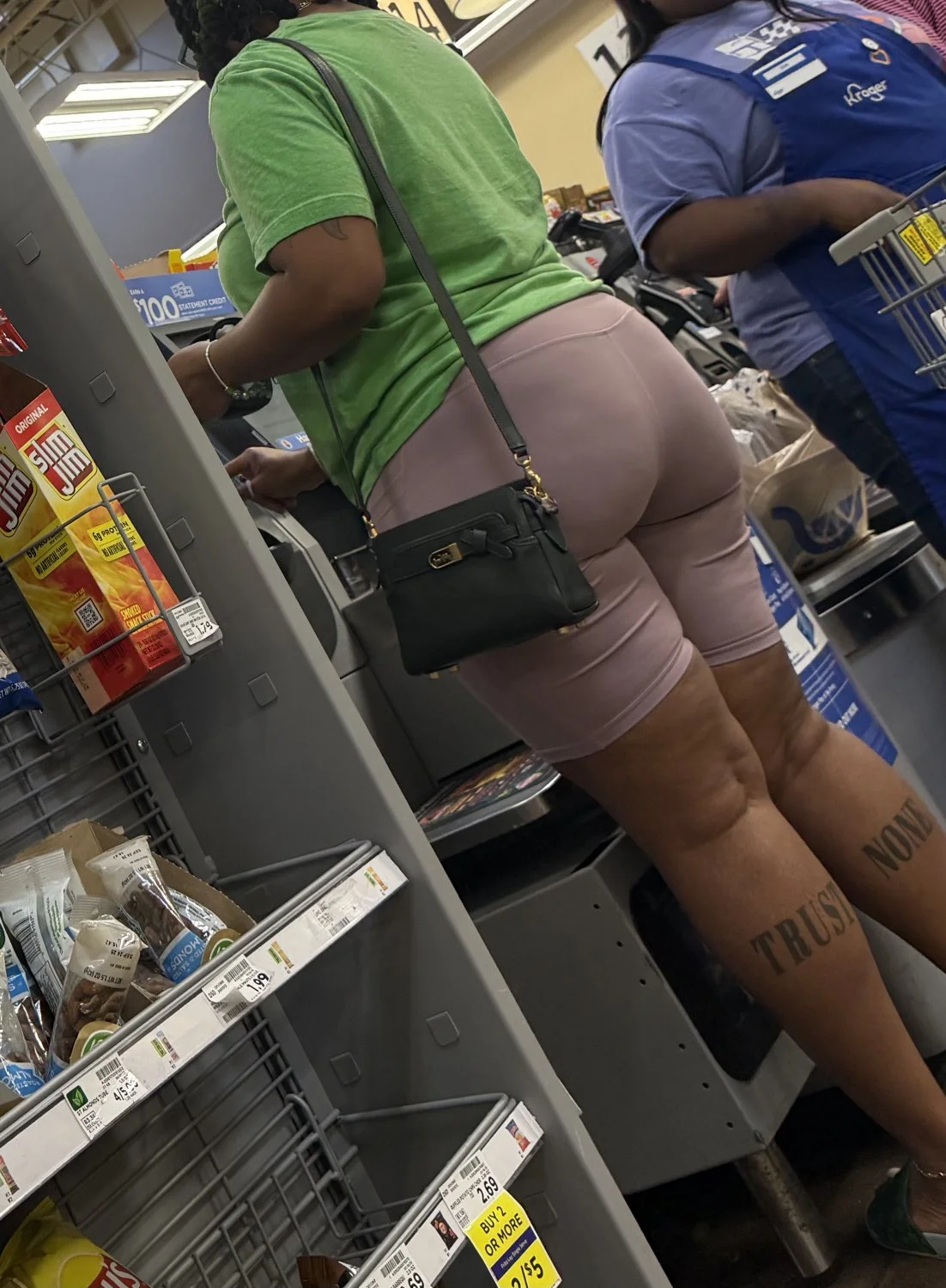 Trust none booty image 21
