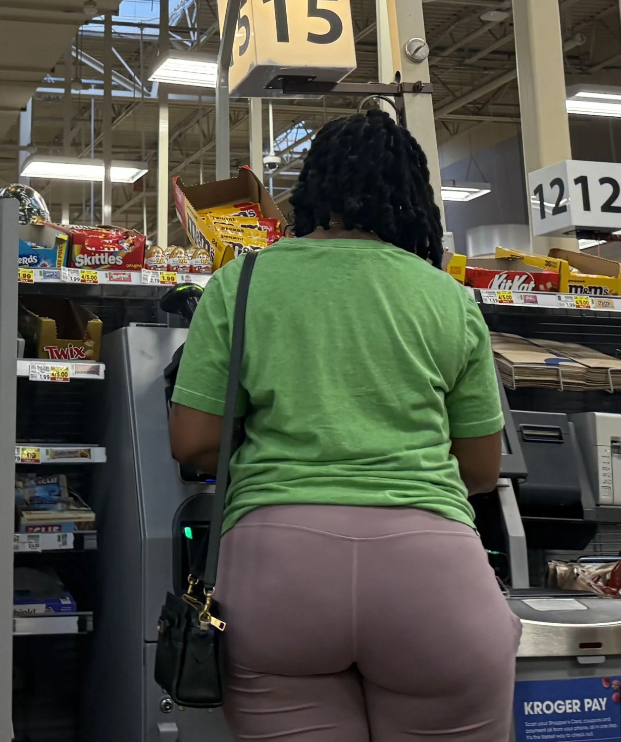 Trust none booty image 24