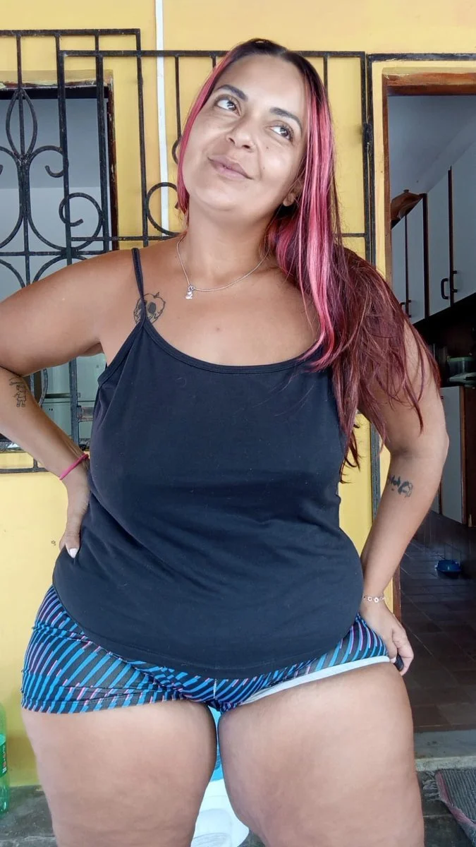Paty Burton Cantora Sexy image 13