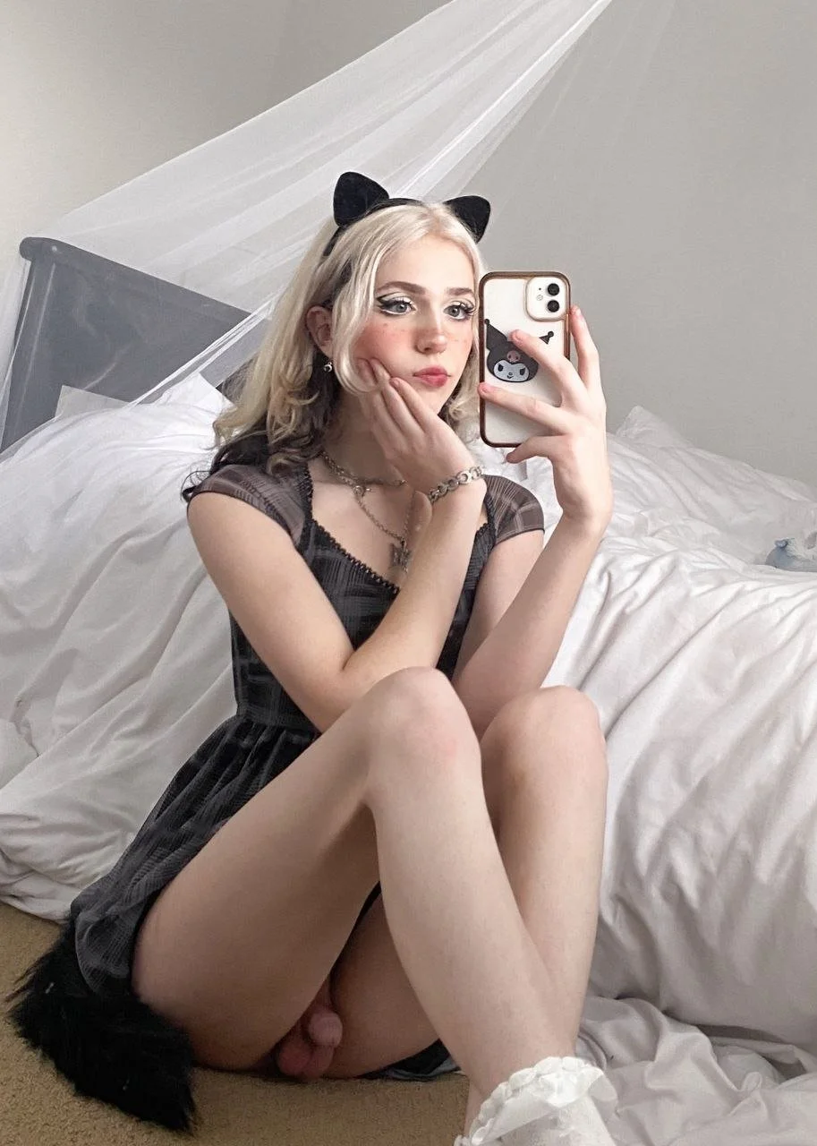 trans&femboy mix collection image 19