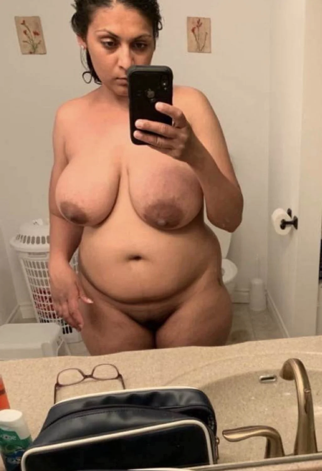 Chubby milf wank material? image 1
