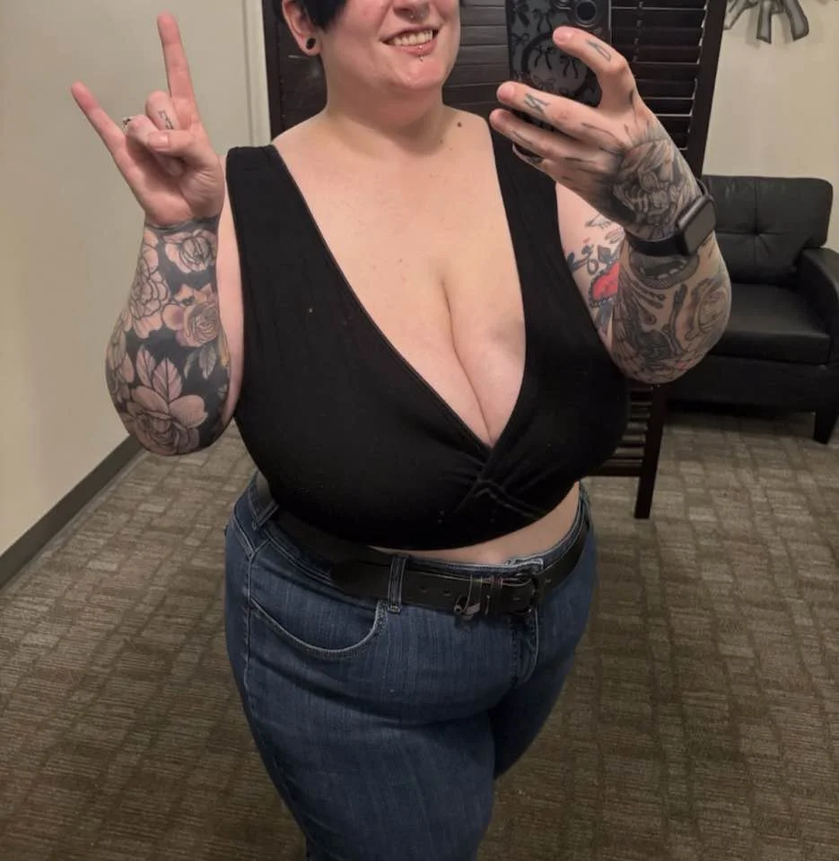 Vengeful kik slut Ashley the fatty free use image 16