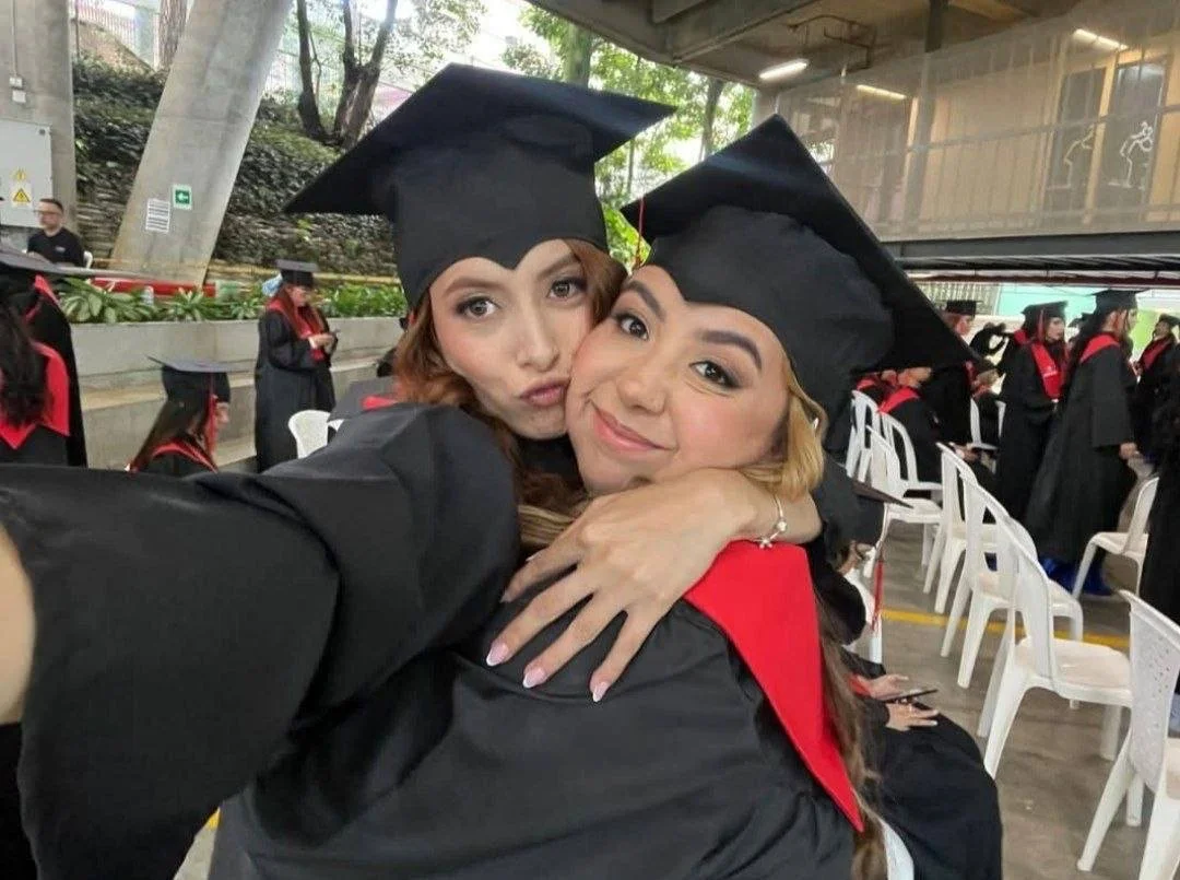 Zorrita quieren que se vuelva una zorra viral de internet ayudémosla main image