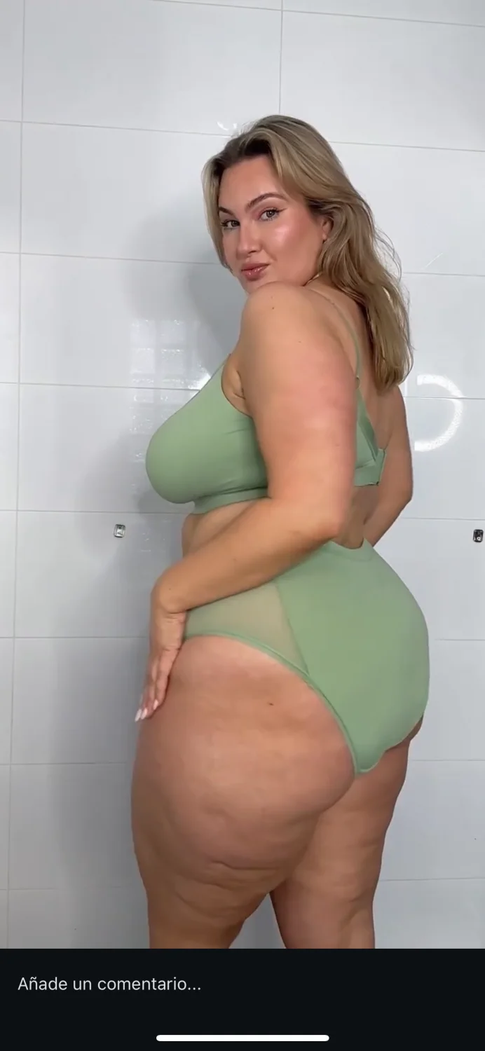 Best curvys on ig #1 image 15