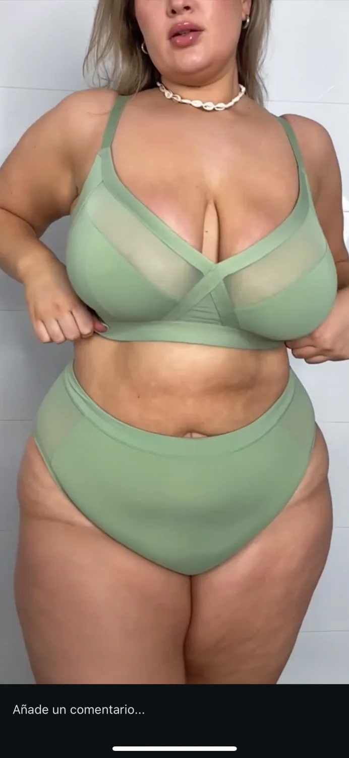 Best curvys on ig #1 image 20