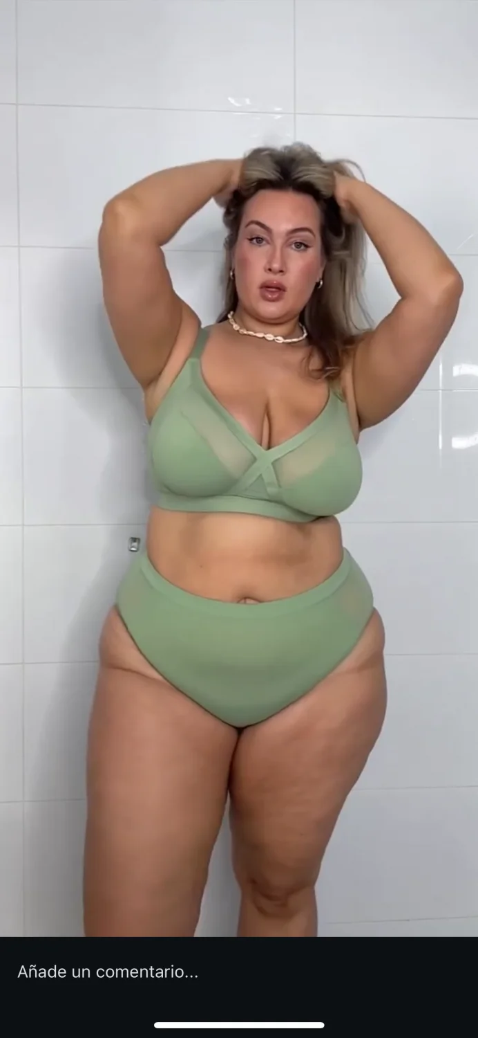 Best curvys on ig #1 image 21