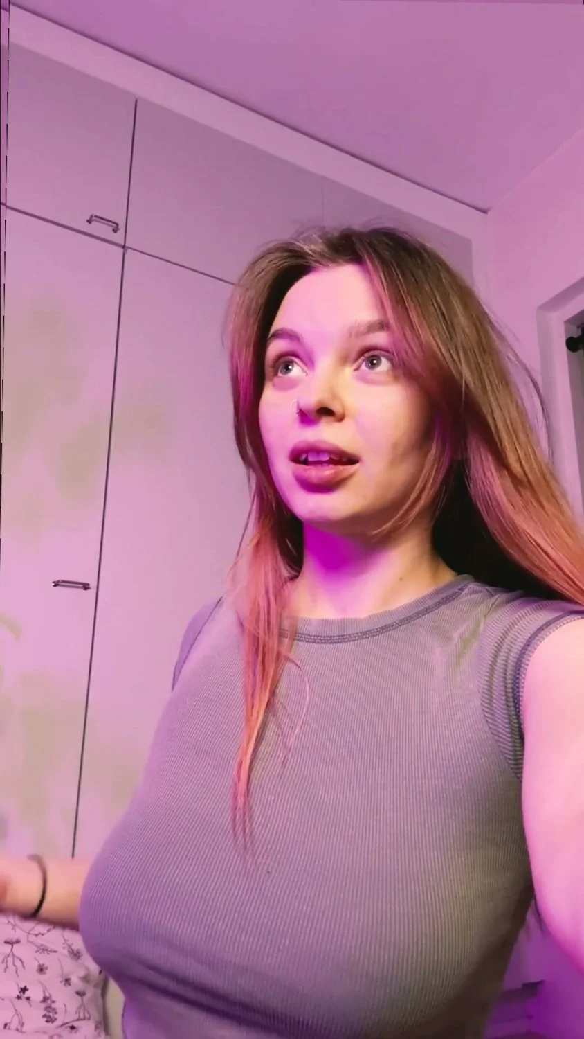 🔞 gorgeous big boobs getting creampie tight pussy cum dripping 🫦🍑 See my OF image 2