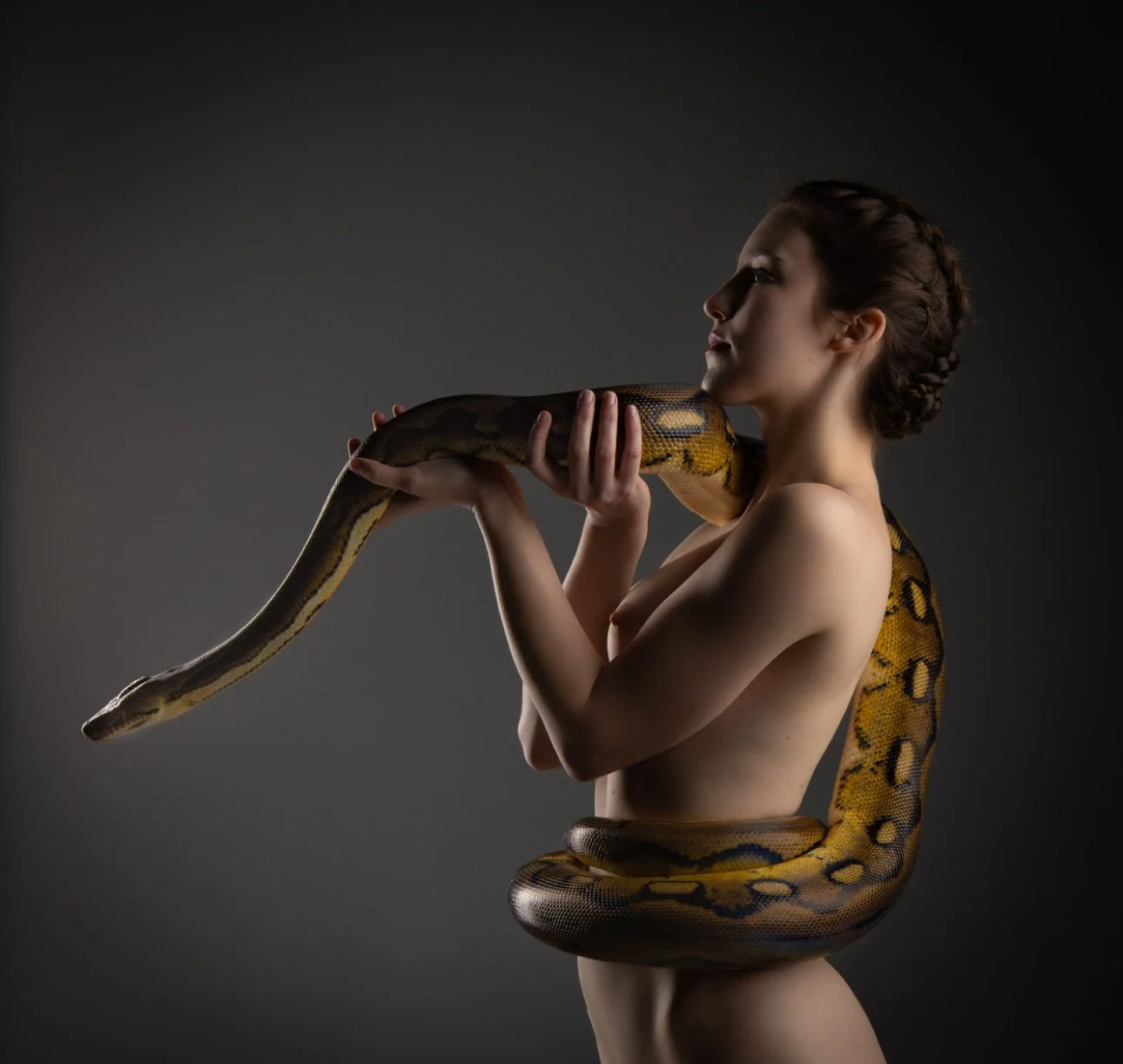Anna boudoir image 7