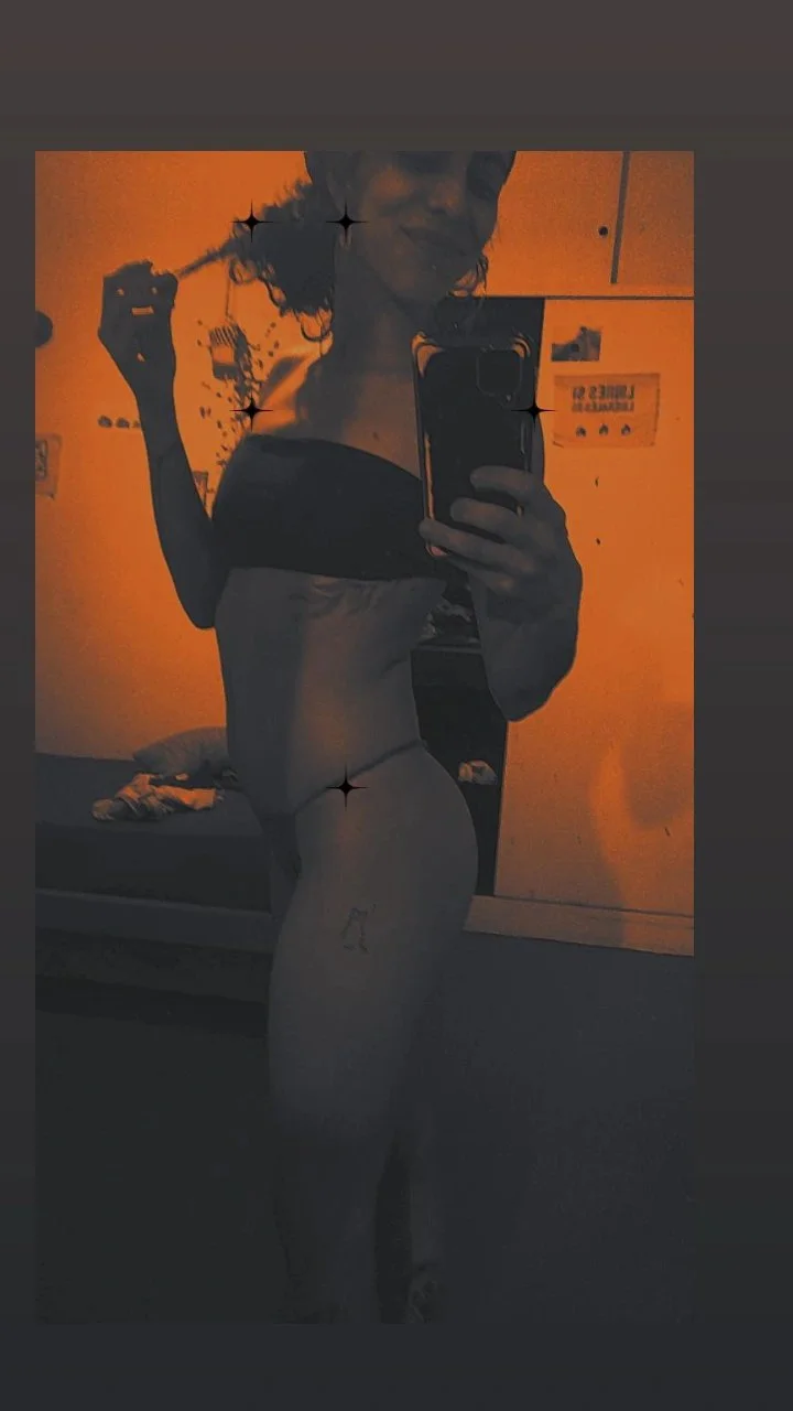 Puta Natalia de Argentina tiene 26, compartida por un cornudo image 12