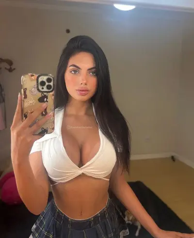 Brenda Trindade. Morena de Ricos Encantos y Gemidos 🥵🤤 cover image
