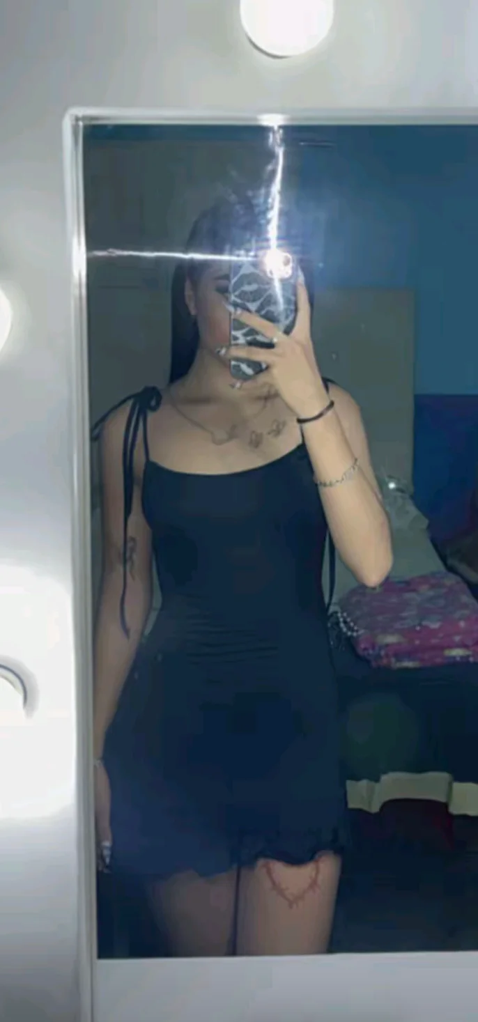 Yureli Looez image 14