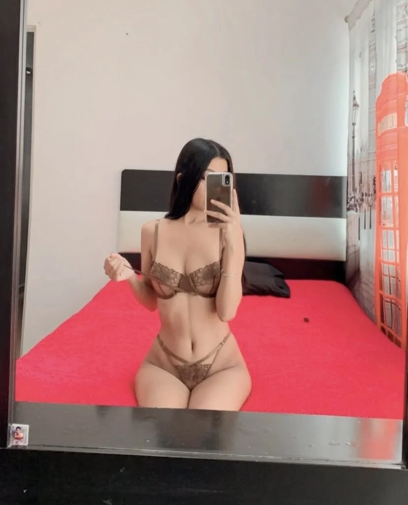 Zoe image 24