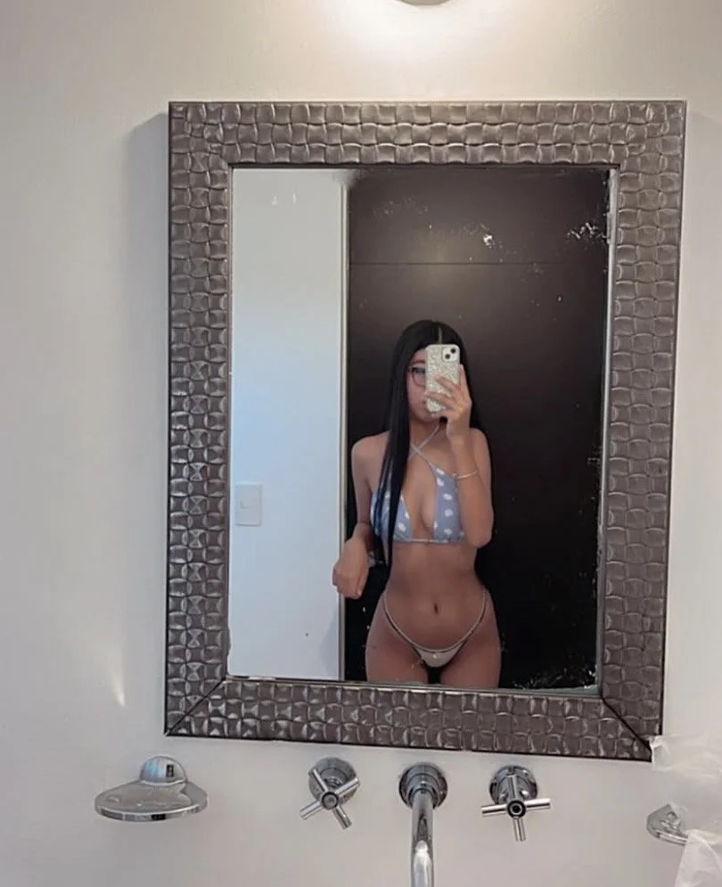 Zoe image 26