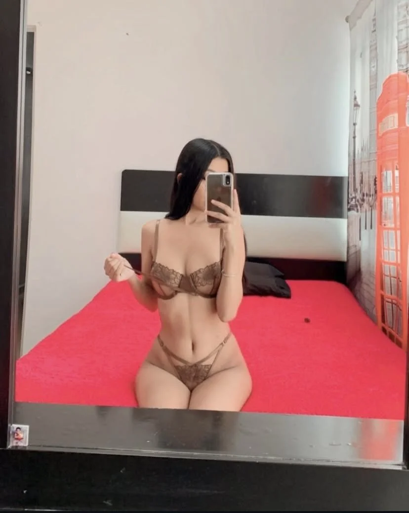 Zoe image 3