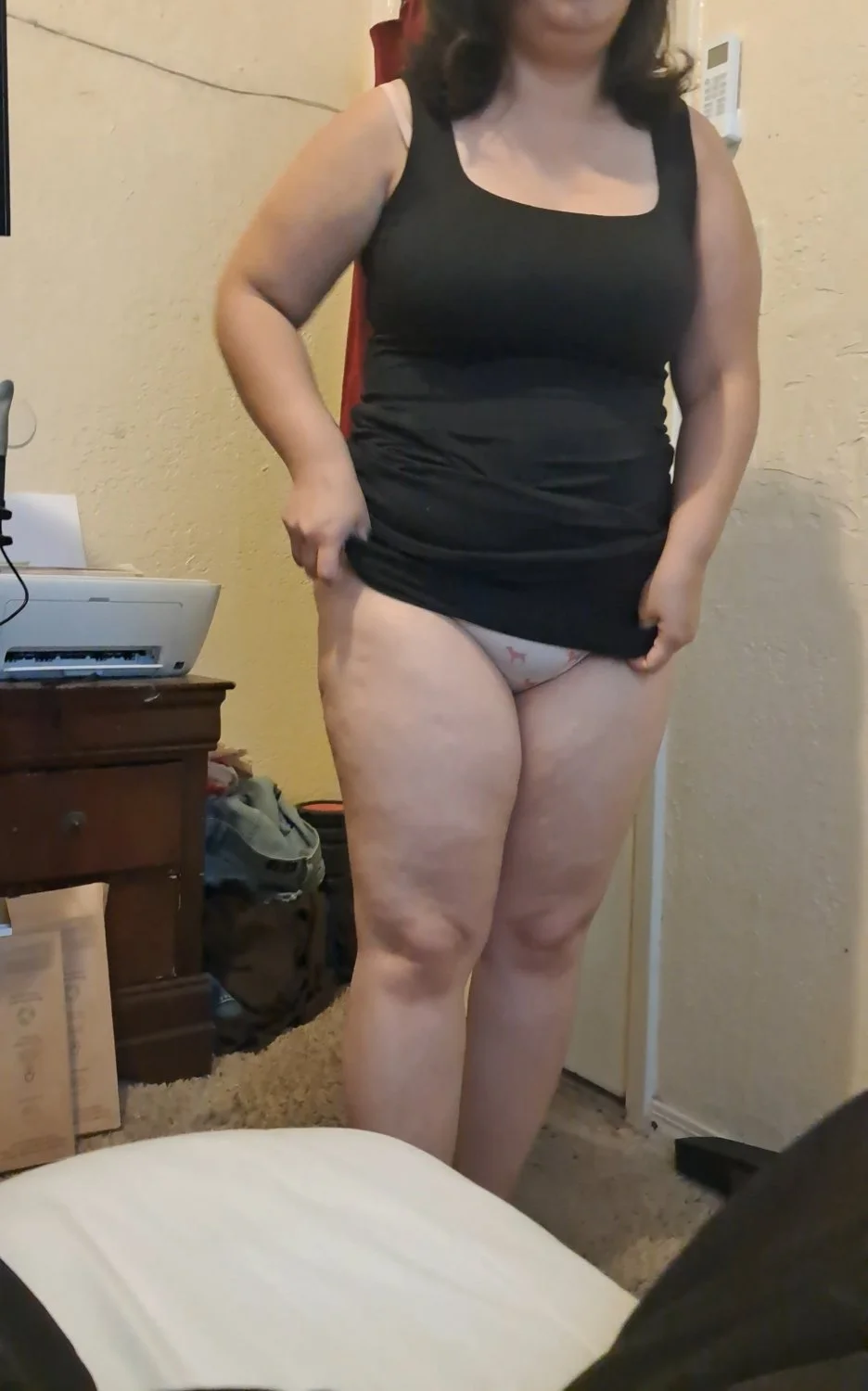 Pawg Wife just surprised me, with a brazilian wax image 5