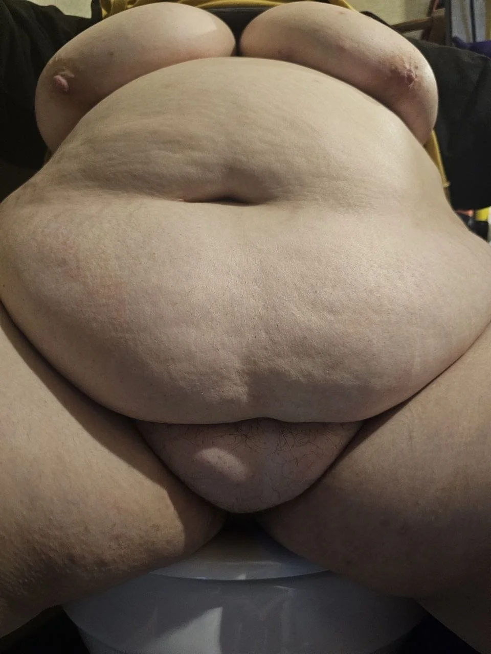 Been texting this fat ass white bitch. She’s a slut for black dick my nigga 😈 image 8