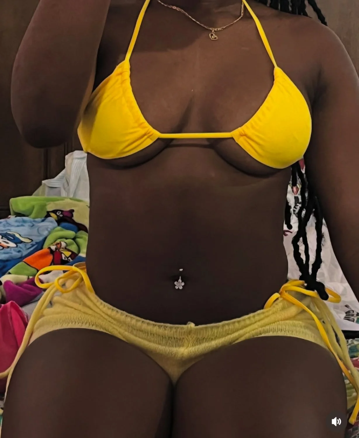 Sexy Jamaican girl with phat ass image 16