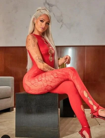 vicky sexy ass image 8