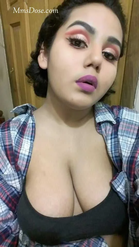 Indian bitch get hardcore blowjob image 12